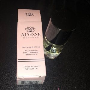 💫✨5/$20 adesse cuticle oil 5/$20💫✨
